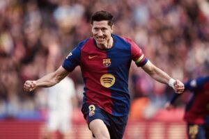 Robert Lewandowski hat trick Barcelona