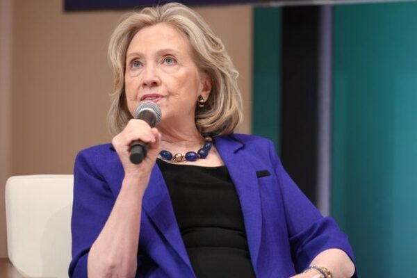 Clinton accuses Trump of withholding Epstein files