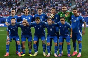 Italy Euro 2032 Crisis